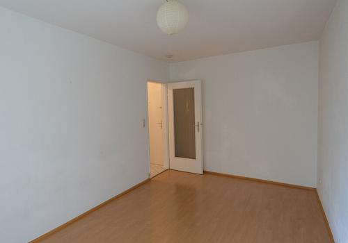 Wohn- und Schlafzimmer