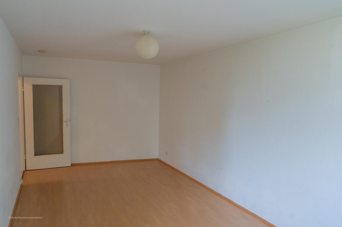 Wohn- und Schlafzimmer