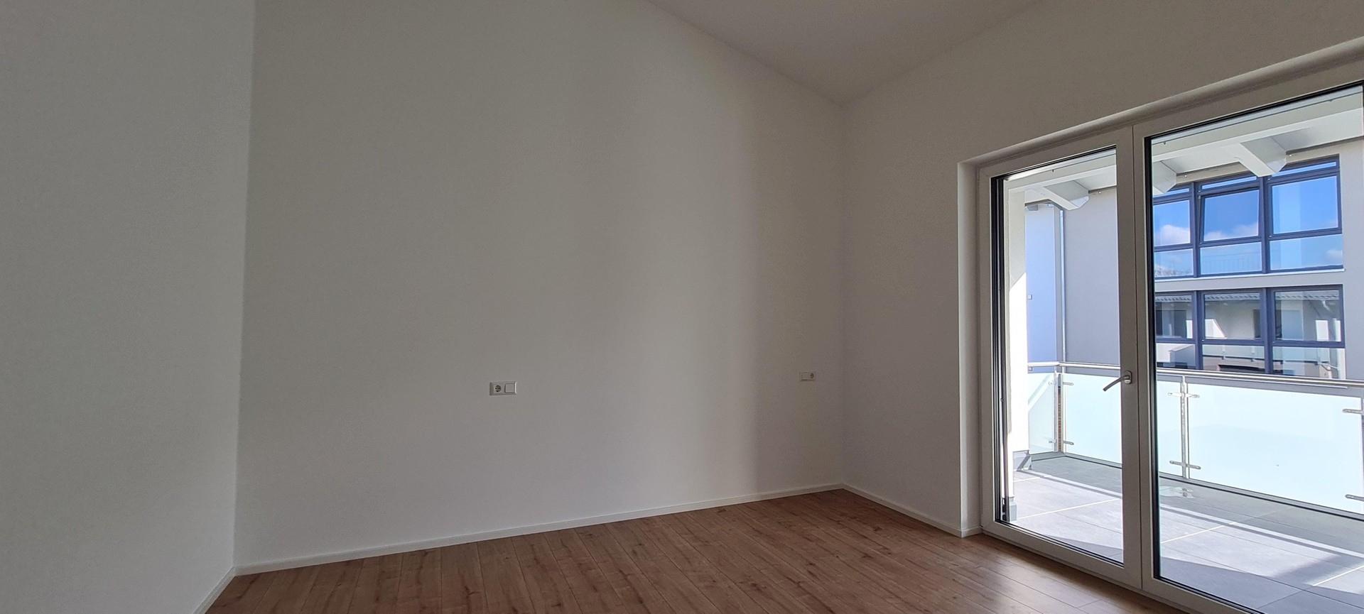 Elternschlafzimmer mit Balkon