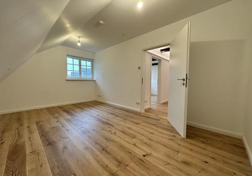 OG Zimmer 1 (ca. 13 qm)