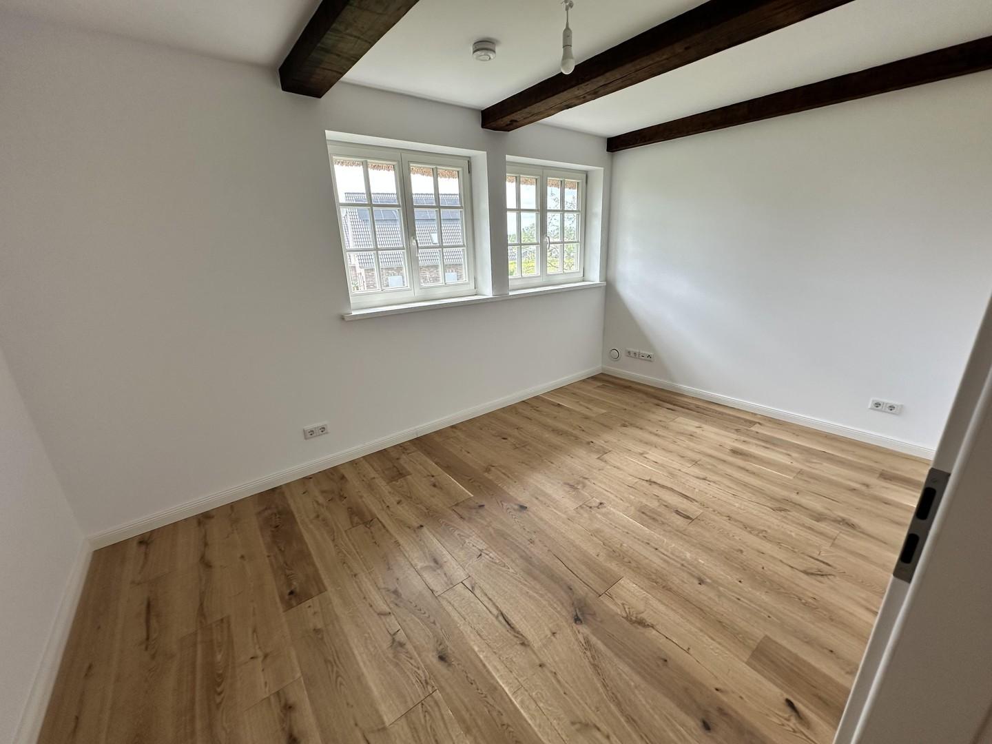 OG Zimmer 2 (ca. 12 qm)
