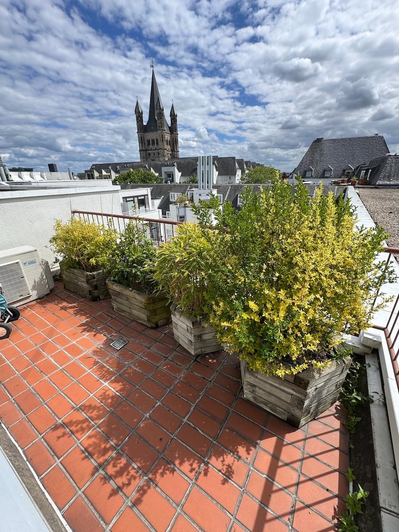 108 - Balkon zum Innenhof