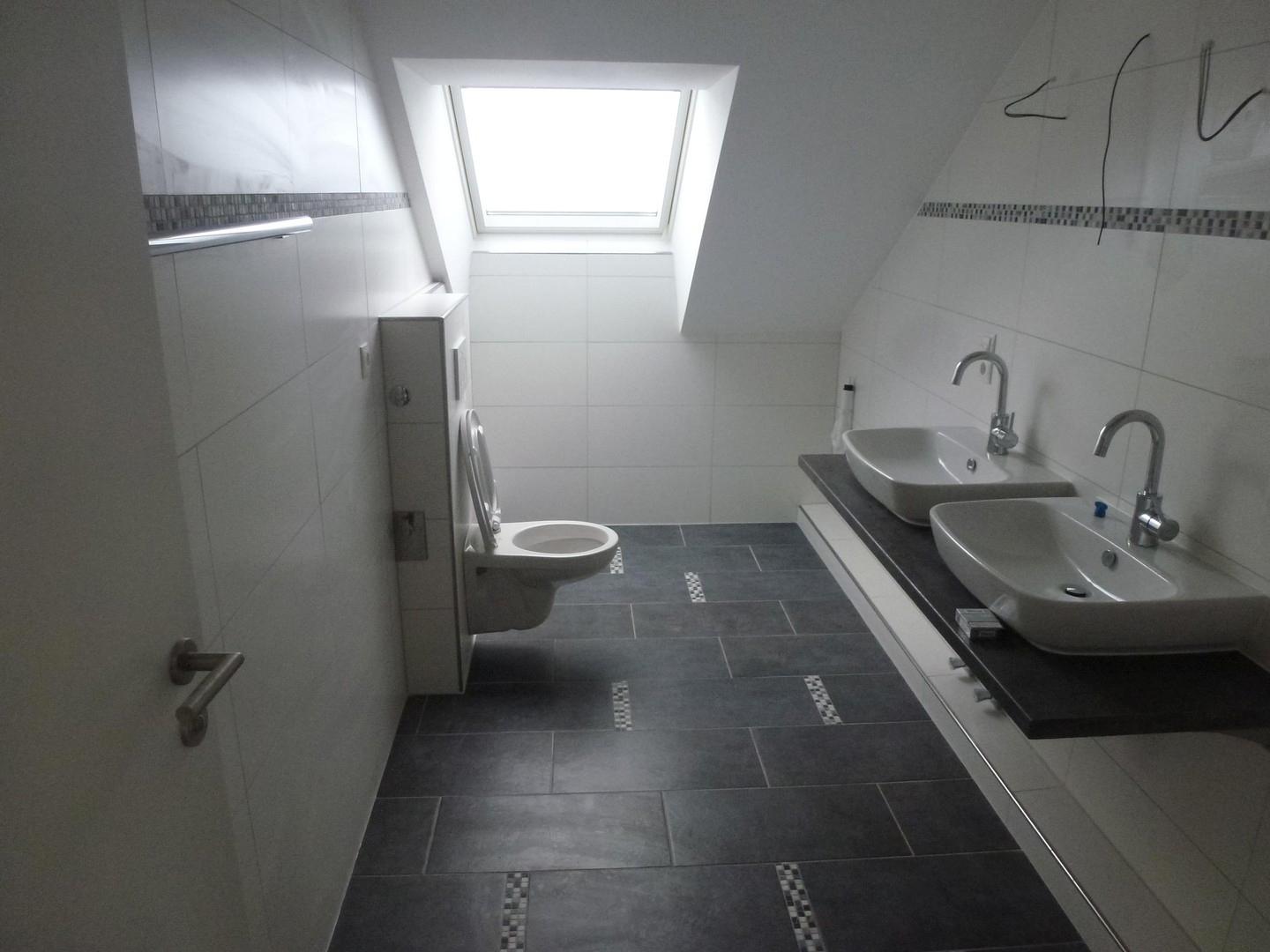DG Mitte Bad / Dusche