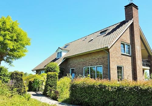 Seitenansicht / Kamin