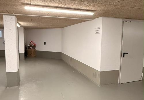 Tiefgaragen stellplatz