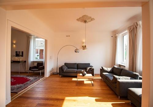 Blick ins Wohnzimmer