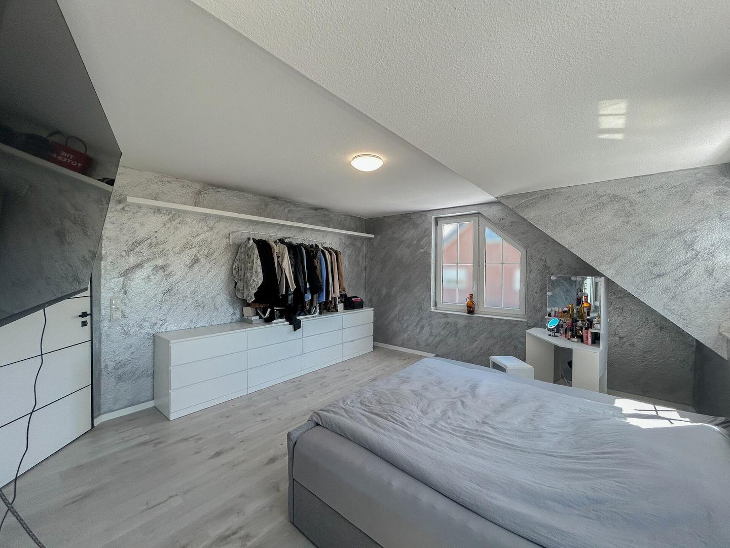 17 Schlafzimmer rechts OG 70
