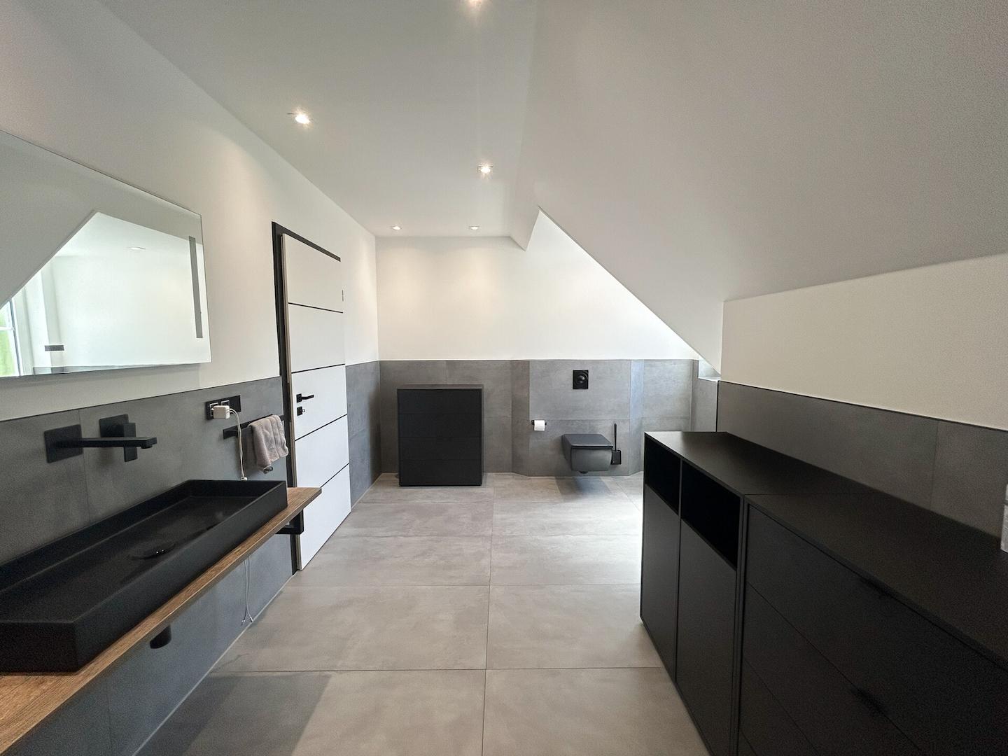 24 Badezimmer OG 70