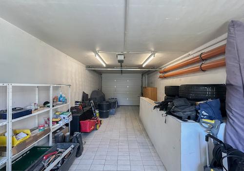 41 Garage