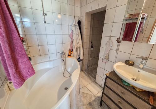 Bad Wohnung 3 - 2. OG