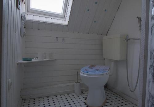 WC2