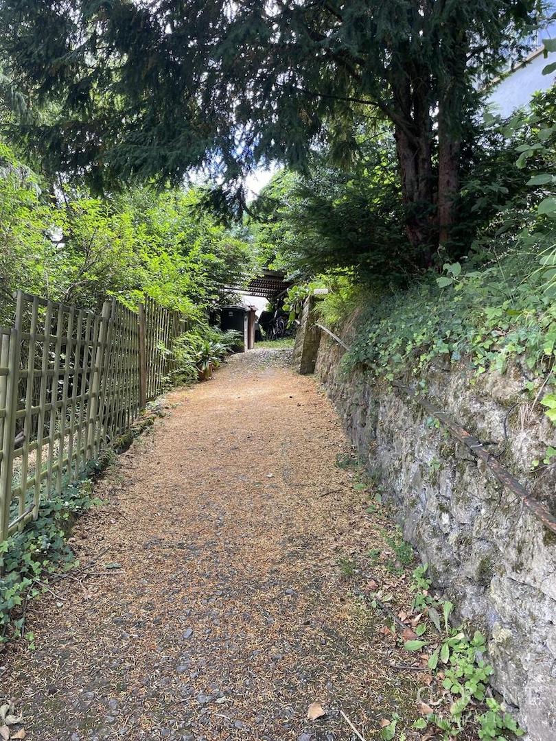 Weg zum Hauseingang