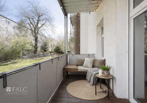 Balkon virtuell eingerichtet