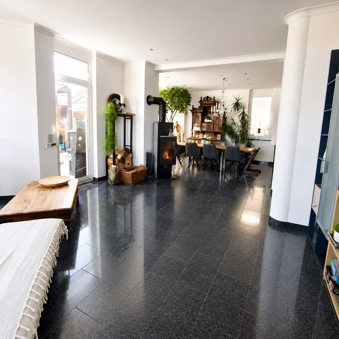 Wohn / Esszimmer