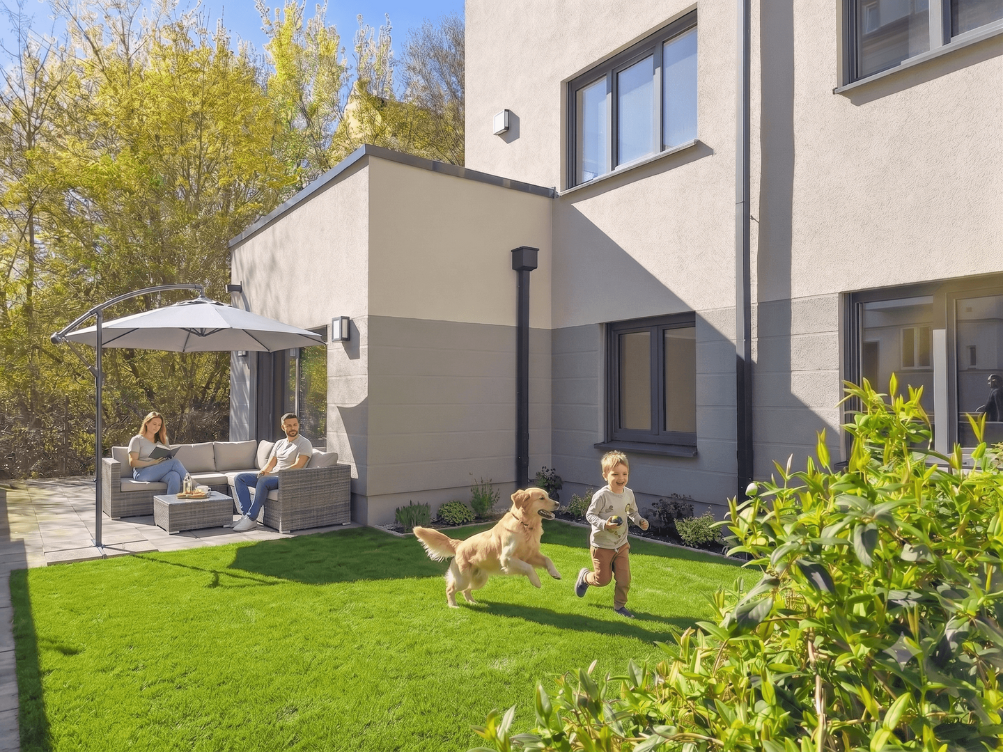 Terrasse mit Garten