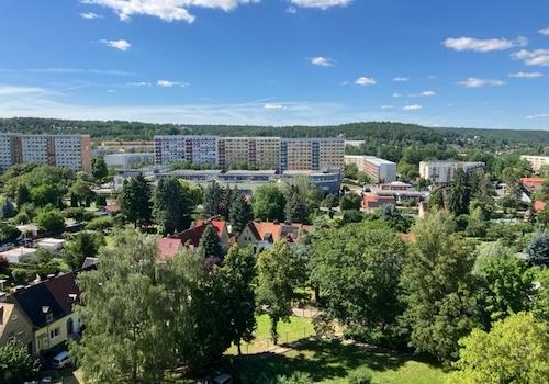 Ausblick Schlafzimmer + Kinderzimmer.