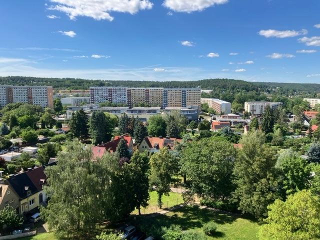 Ausblick Schlafzimmer + Kinderzimmer.