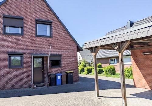 Ansicht vom Carport