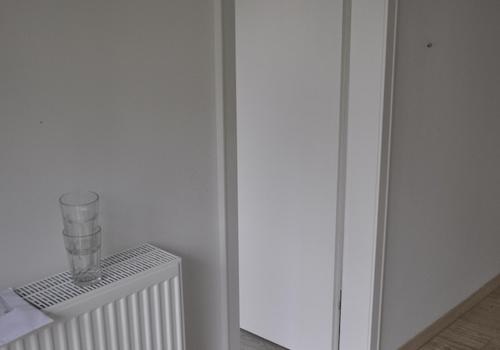 Zugang Büro weiß