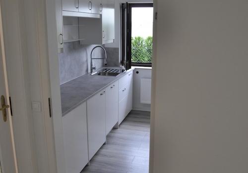 Zugang Küche weiß
