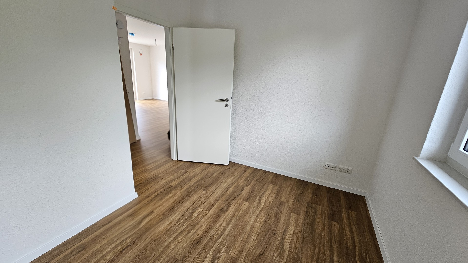 Arbeits-/Gästezimmer EG