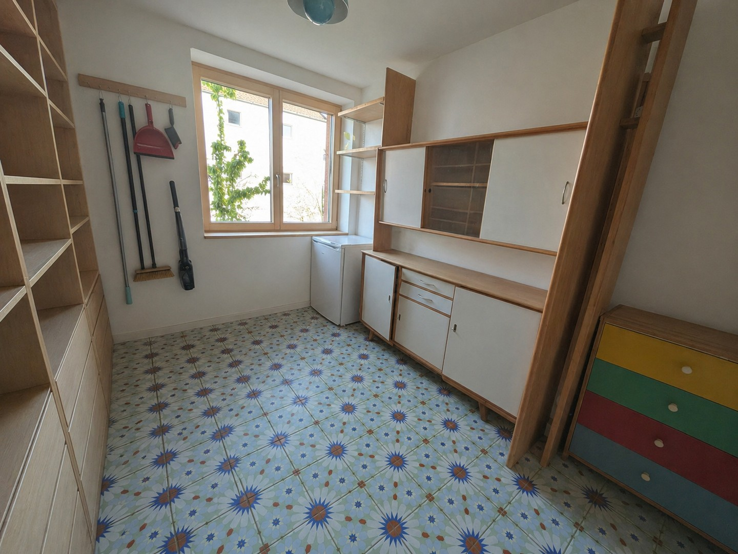 Abstellkammer/Garderobe EG