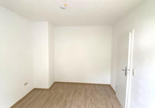 Schlafzimmer vom Fenster geseh