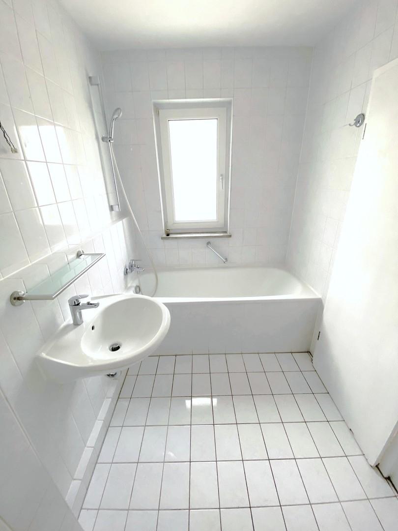Badezimmer mit Badewanne