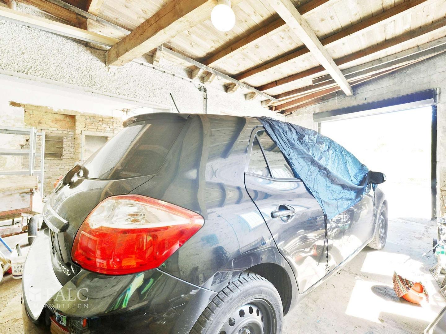 Garage 2 innen