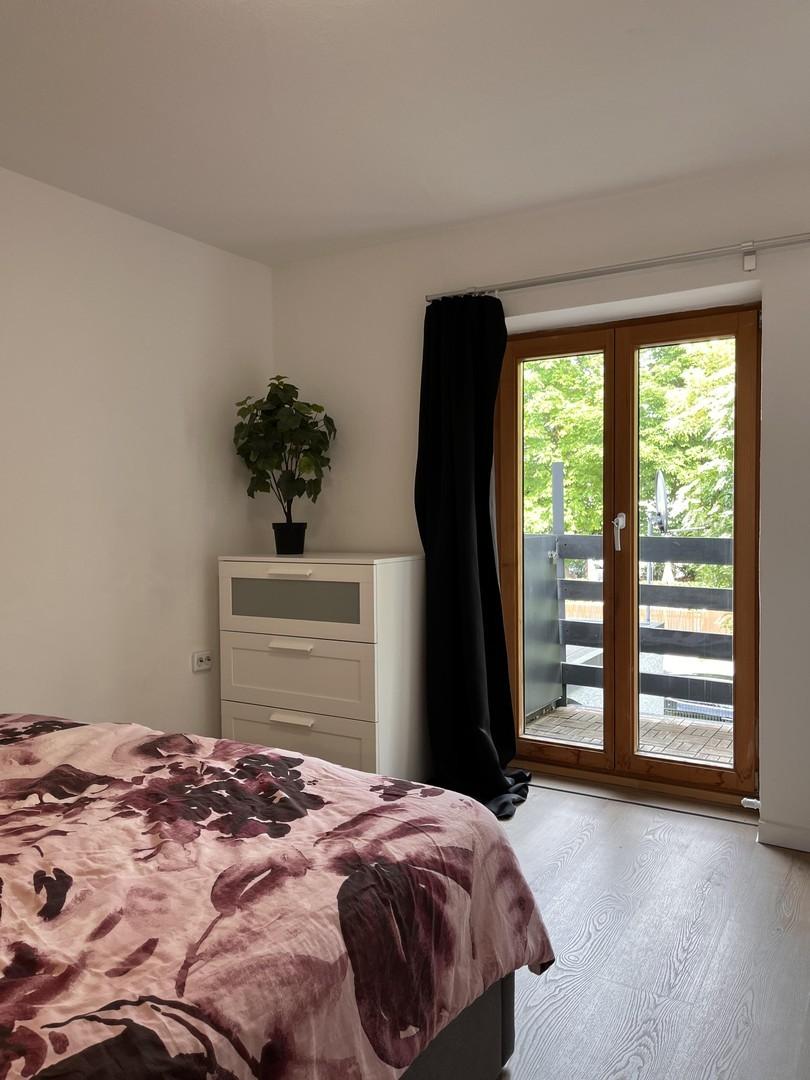 Schlaflzimmer Zugang Balkon