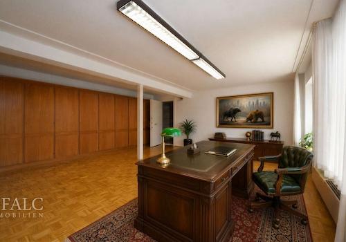 Arbeitszimmer im Souterrain