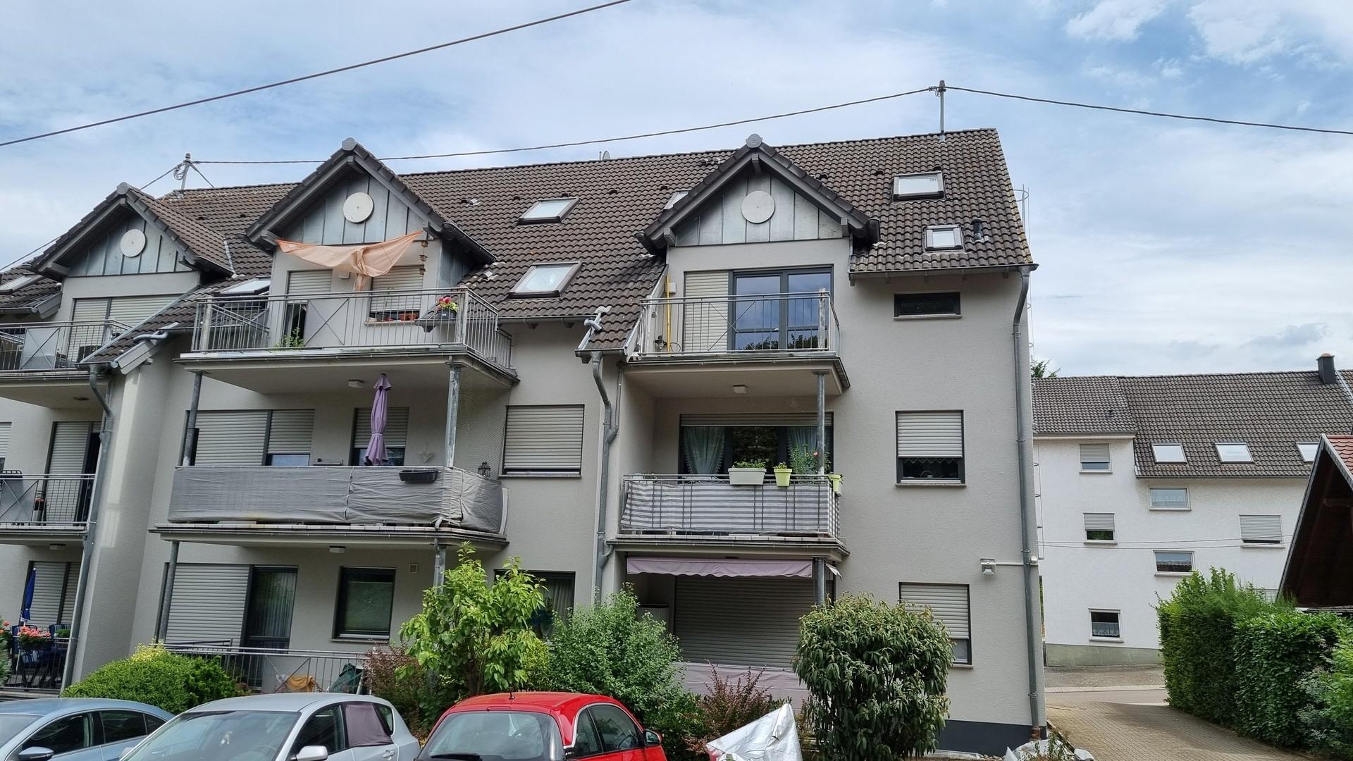 Rückseite Wohnung rechts