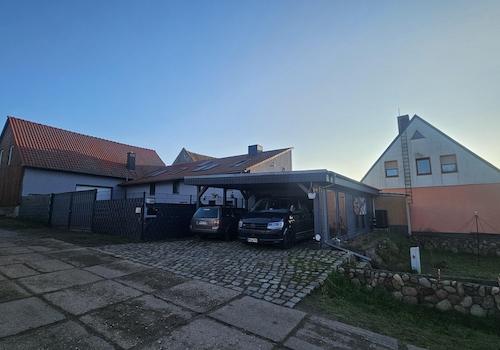 Straßenansicht