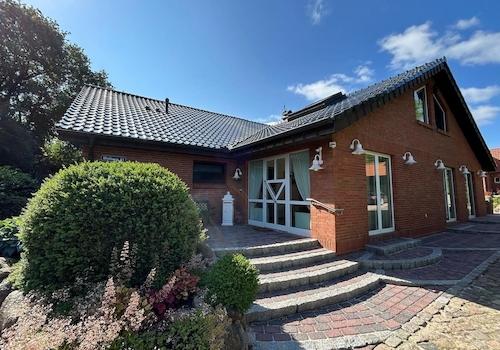 Vorderansicht des Hauses