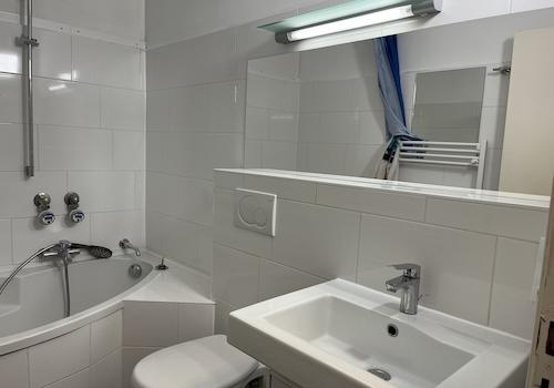 Bad - Waschbecken, WC