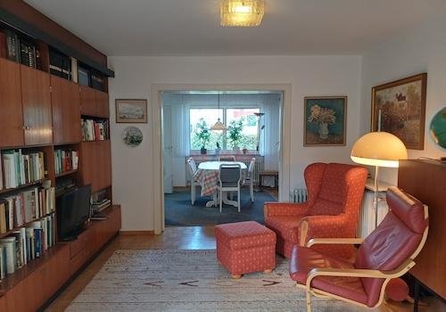 großes Wohnzimmer 