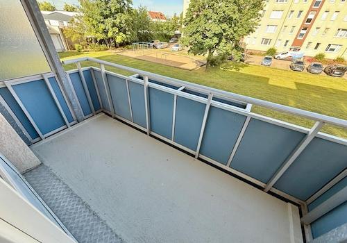 ... mit Balkon