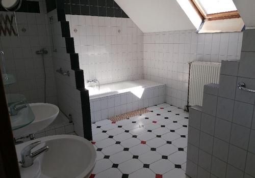 Badezimmer 1