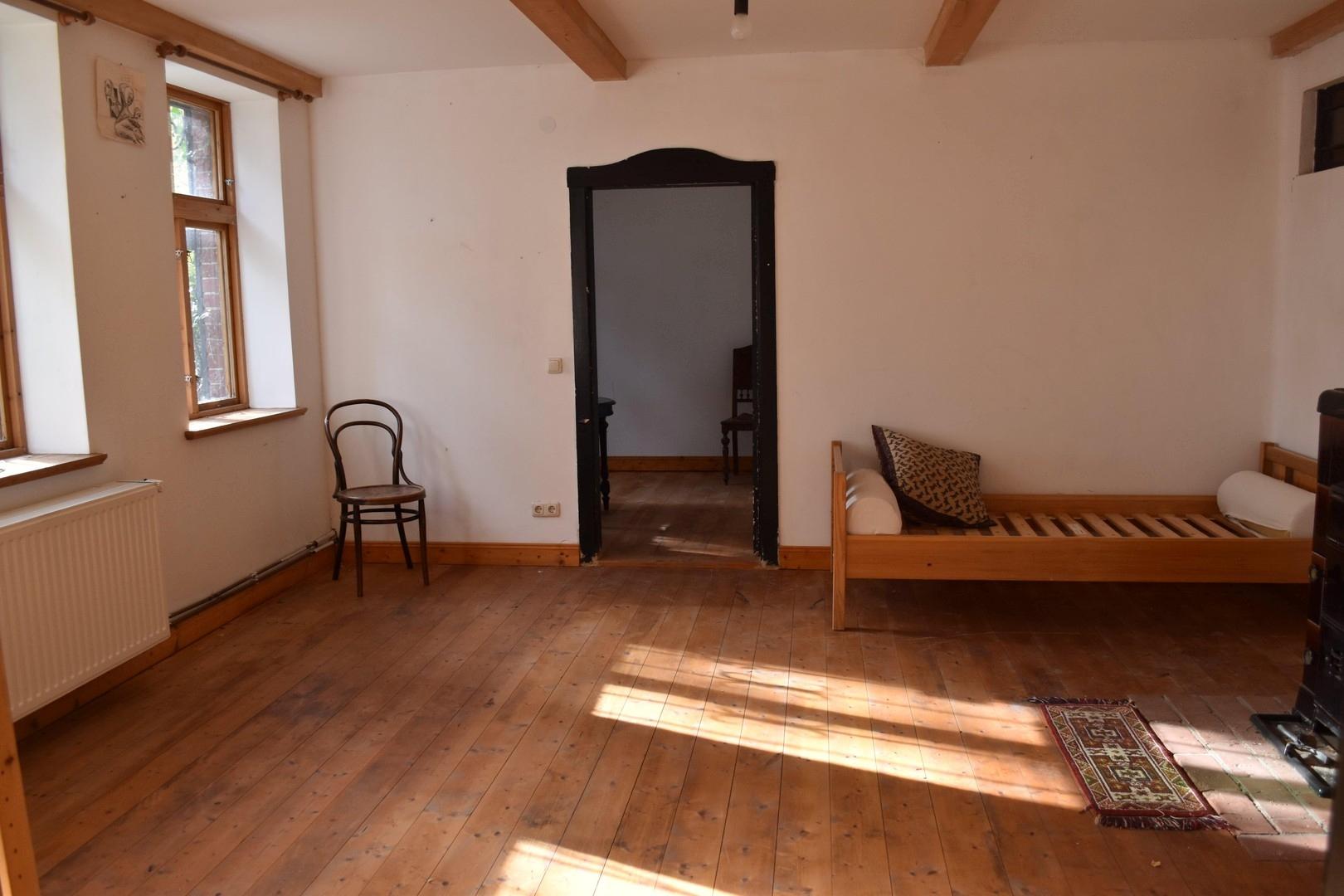 Zimmer mit kleinem SZ