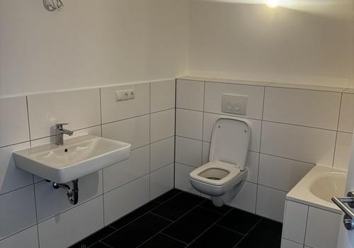 Badezimmer Ansicht 1