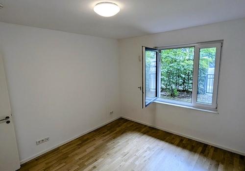 Schlafzimmer mit Blick zum Gar