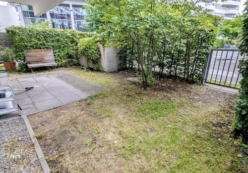 Garten mit Ausgang/ Eingang