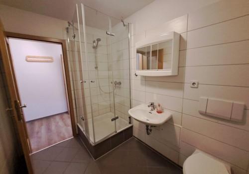Bad mit Dusche