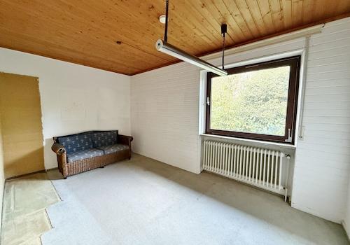 Kinder-/ Arbeits- oder Gästezimmer