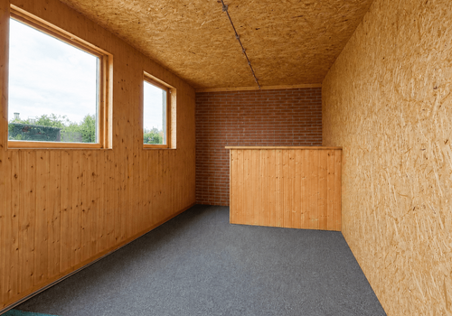 Ausgebautes Gartenhaus