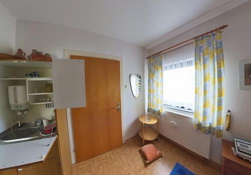Zimmer 1 OG