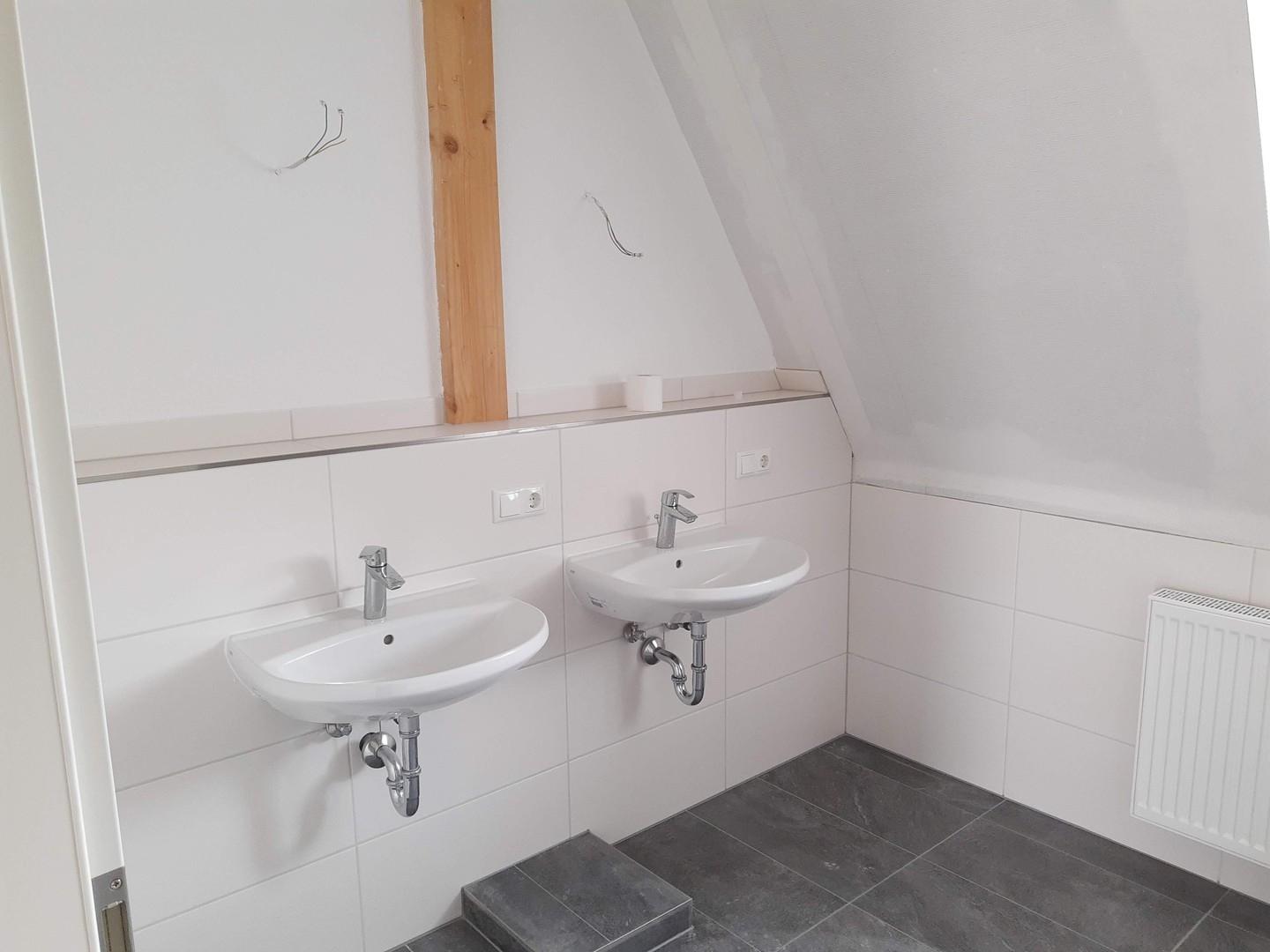 Dusch/WC ohne Einbauschränke