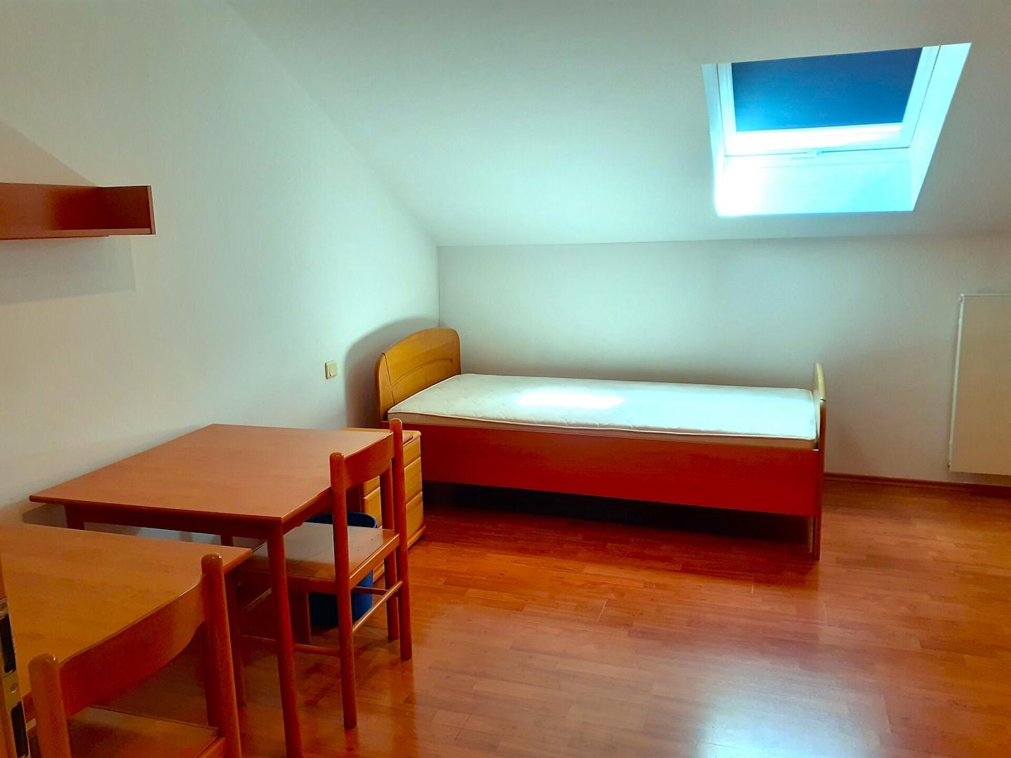 Zimmer Ansicht 1