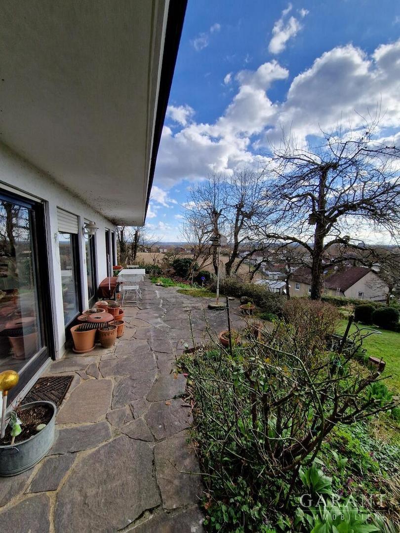 Garten mit Westterrasse