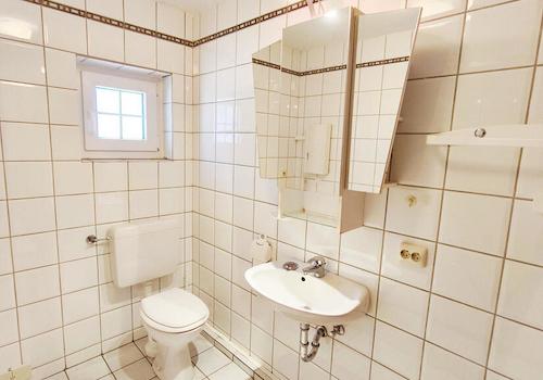 Badezimmer EG